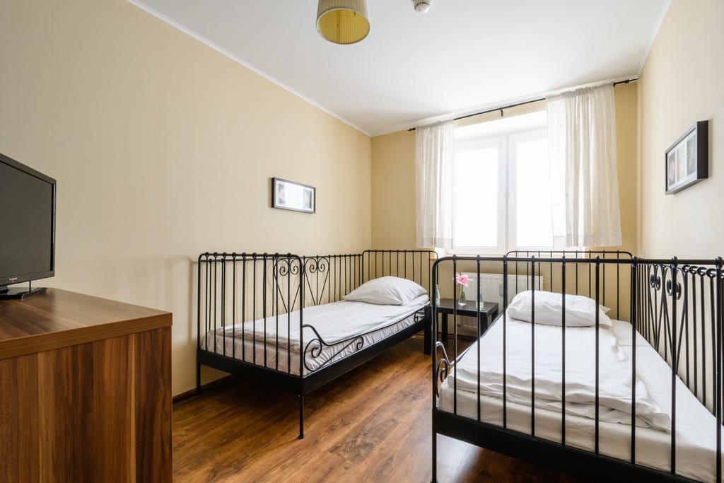 Hostel Krokodyl Варшава Екстер'єр фото