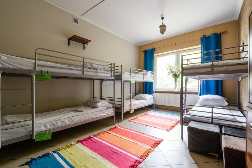 Hostel Krokodyl Варшава Екстер'єр фото