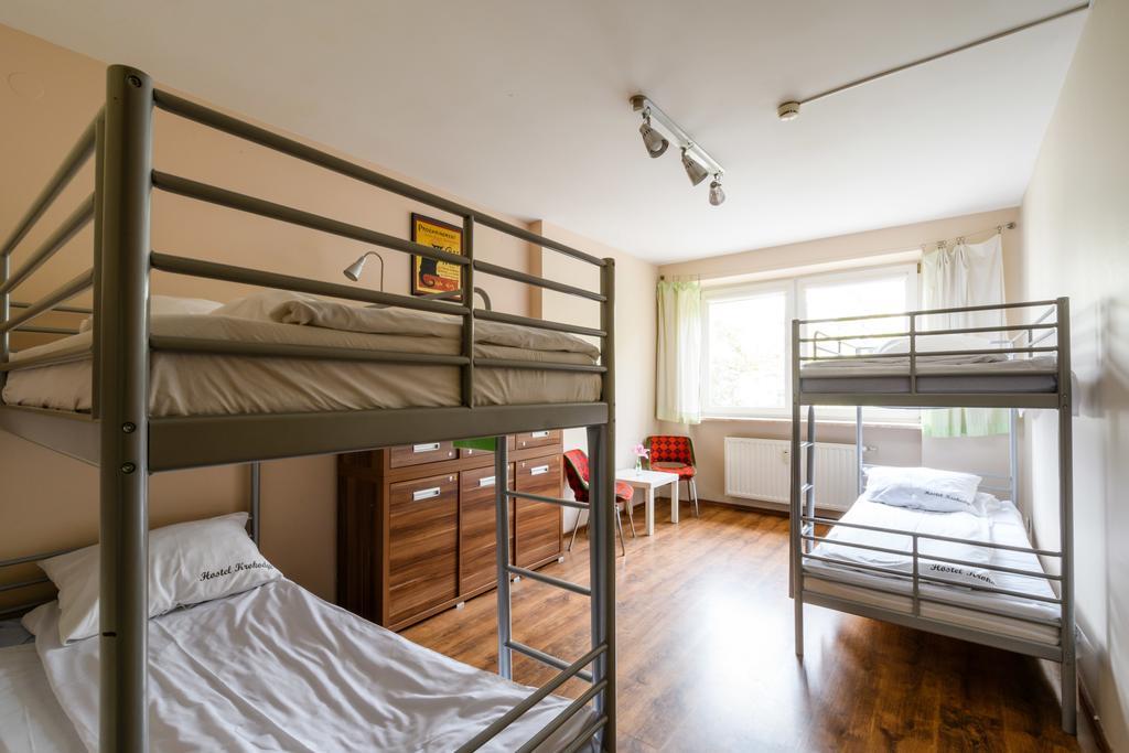 Hostel Krokodyl Варшава Екстер'єр фото