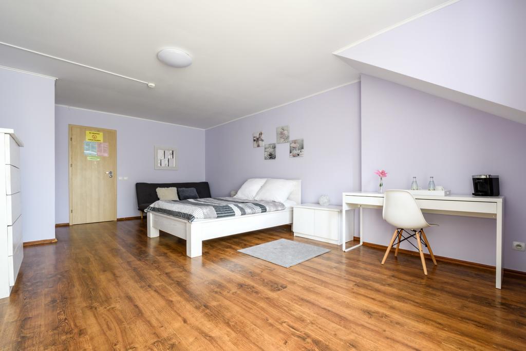 Hostel Krokodyl Варшава Екстер'єр фото