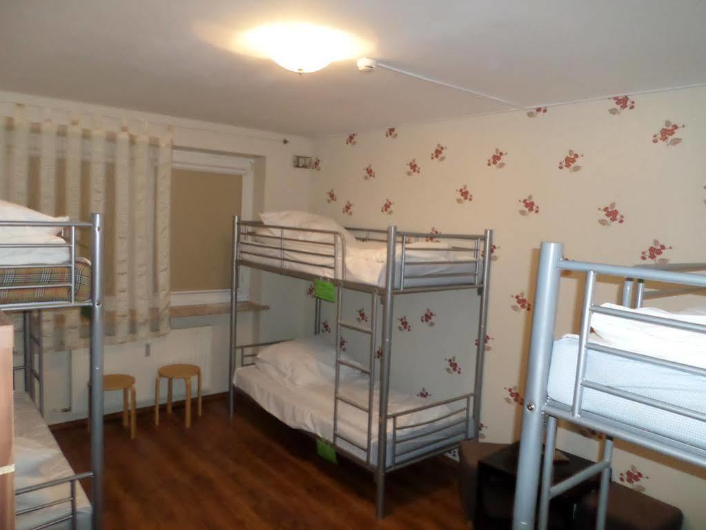 Hostel Krokodyl Варшава Екстер'єр фото