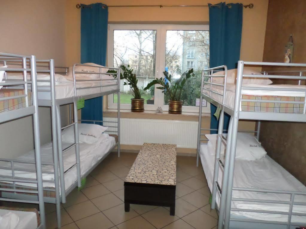Hostel Krokodyl Варшава Екстер'єр фото