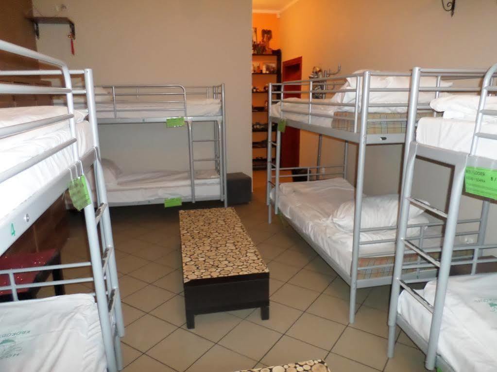 Hostel Krokodyl Варшава Екстер'єр фото