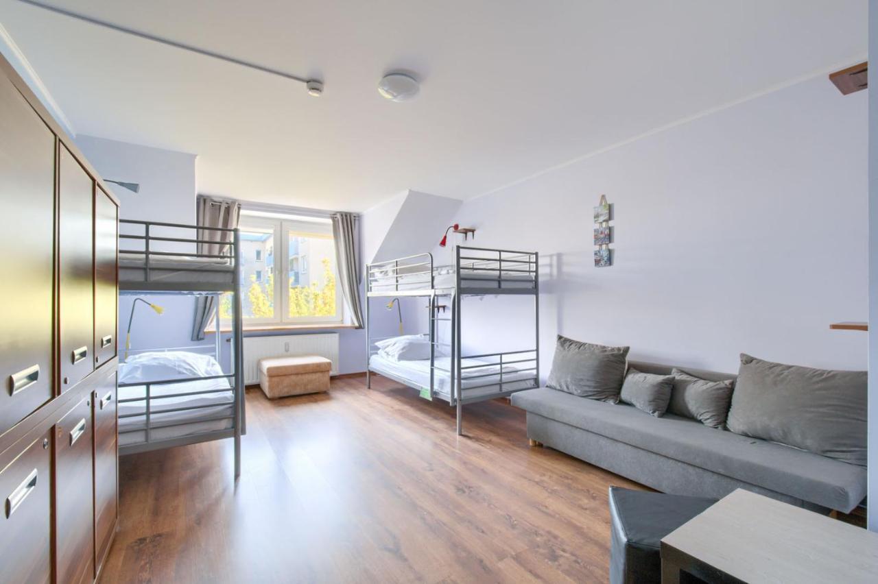 Hostel Krokodyl Варшава Екстер'єр фото