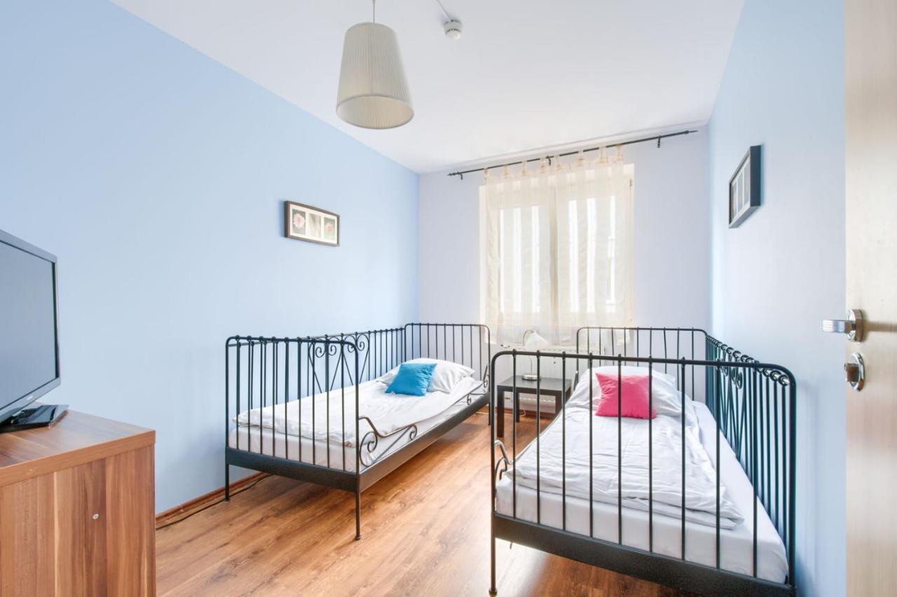 Hostel Krokodyl Варшава Екстер'єр фото